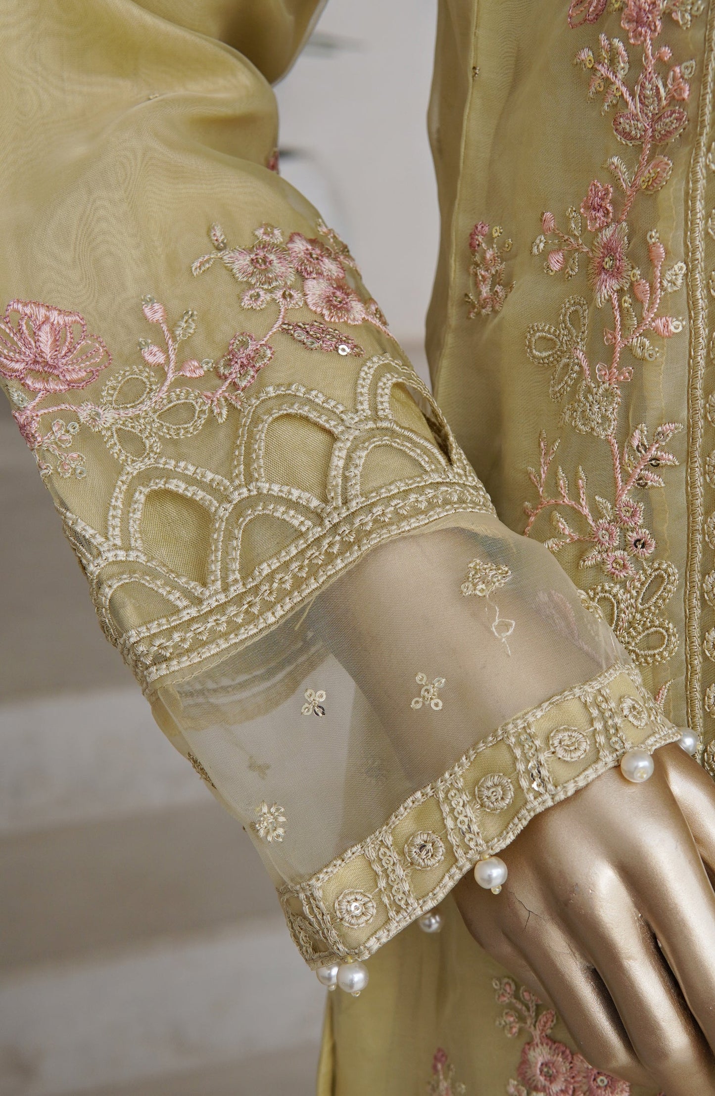 Sadabahar Mahpara Embroidered Organza Stitched - Luxe Organza Vol 17