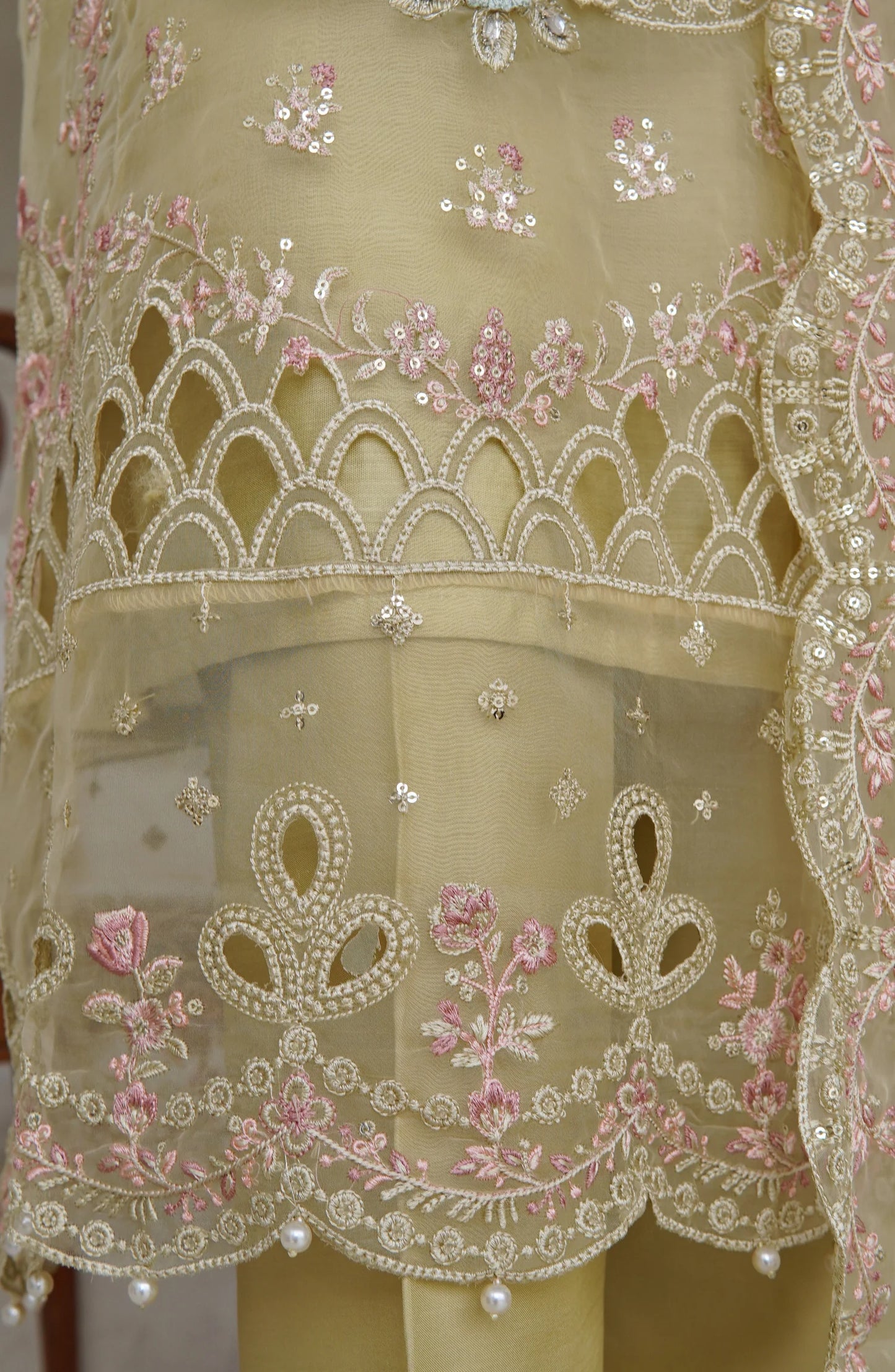 Sadabahar Mahpara Embroidered Organza Stitched - Luxe Organza Vol 17