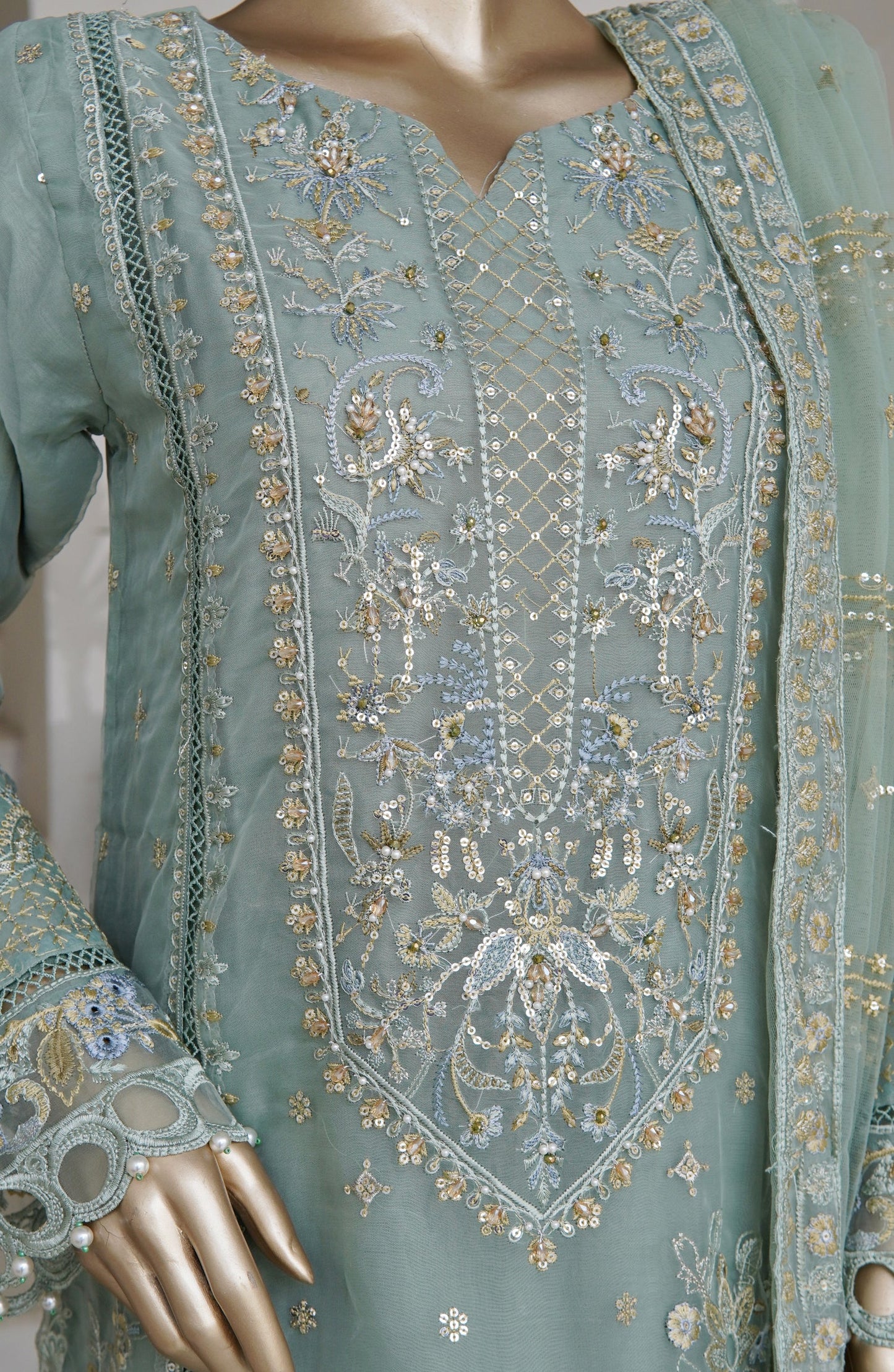 Sadabahar Mahpara Embroidered Organza Stitched - Luxe Organza Vol 17