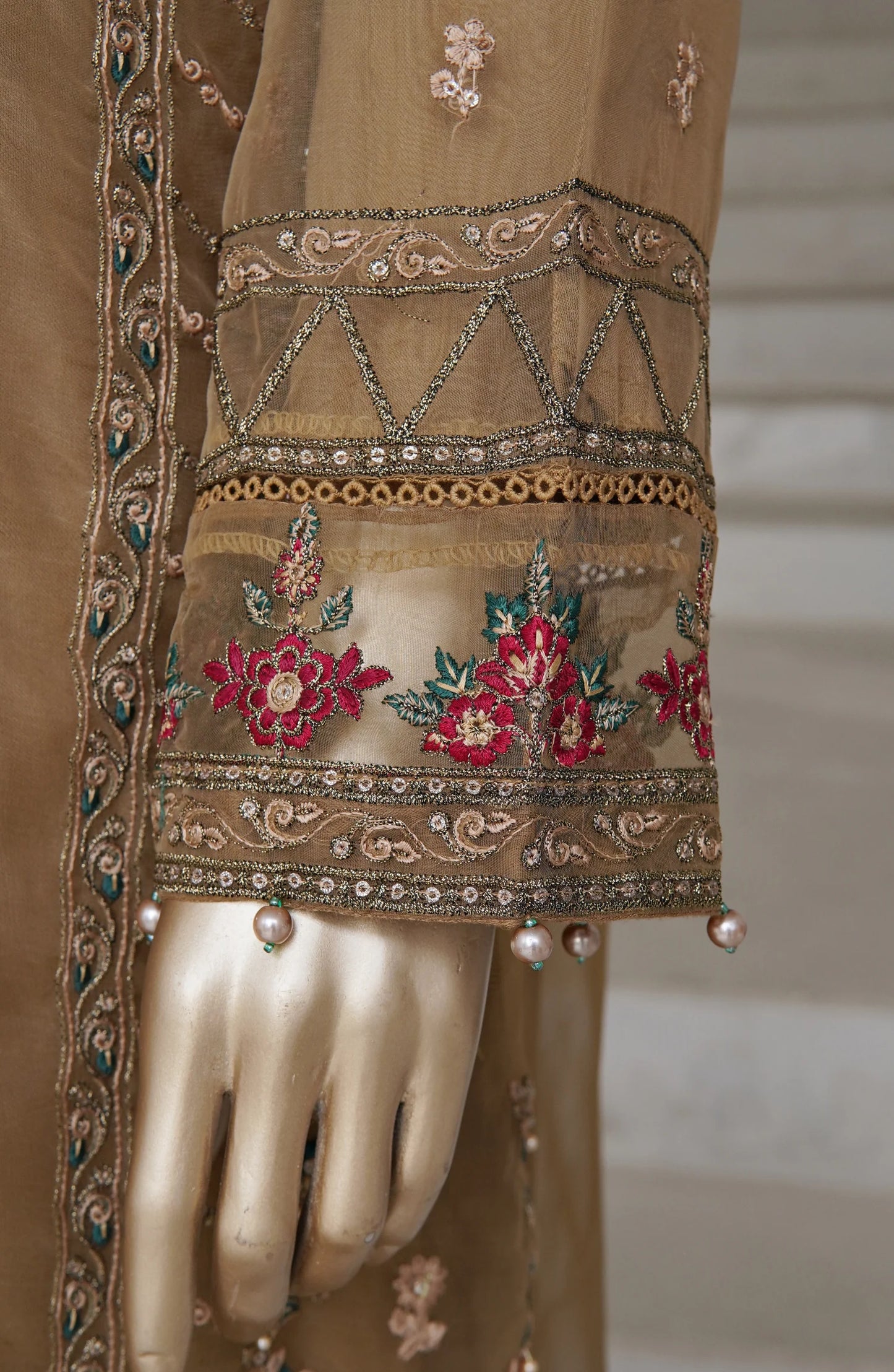 Sadabahar Mahpara Embroidered Organza Stitched - Luxe Organza Vol 17