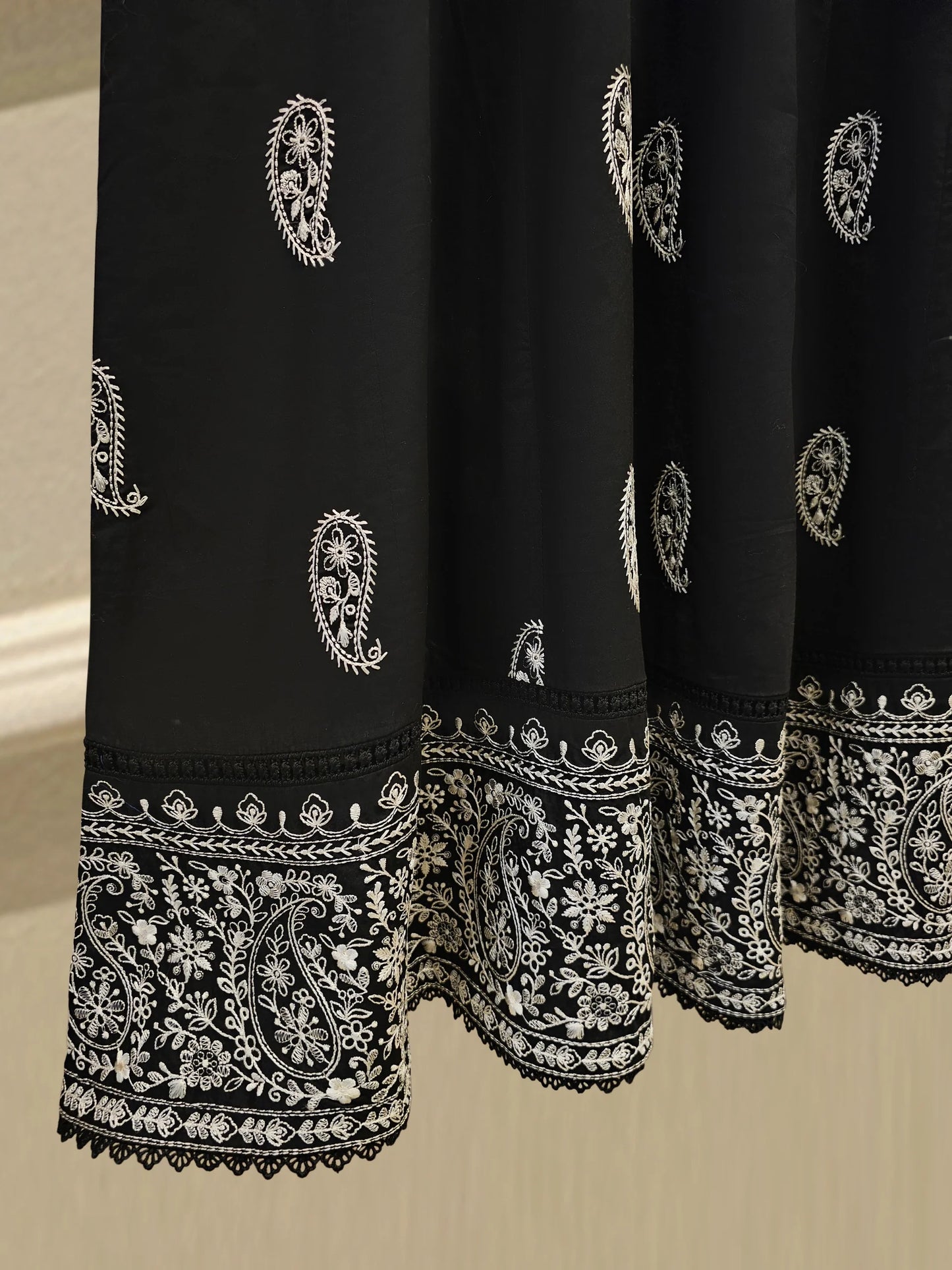 2 Piece - Embroidered Lawn Suit S111863