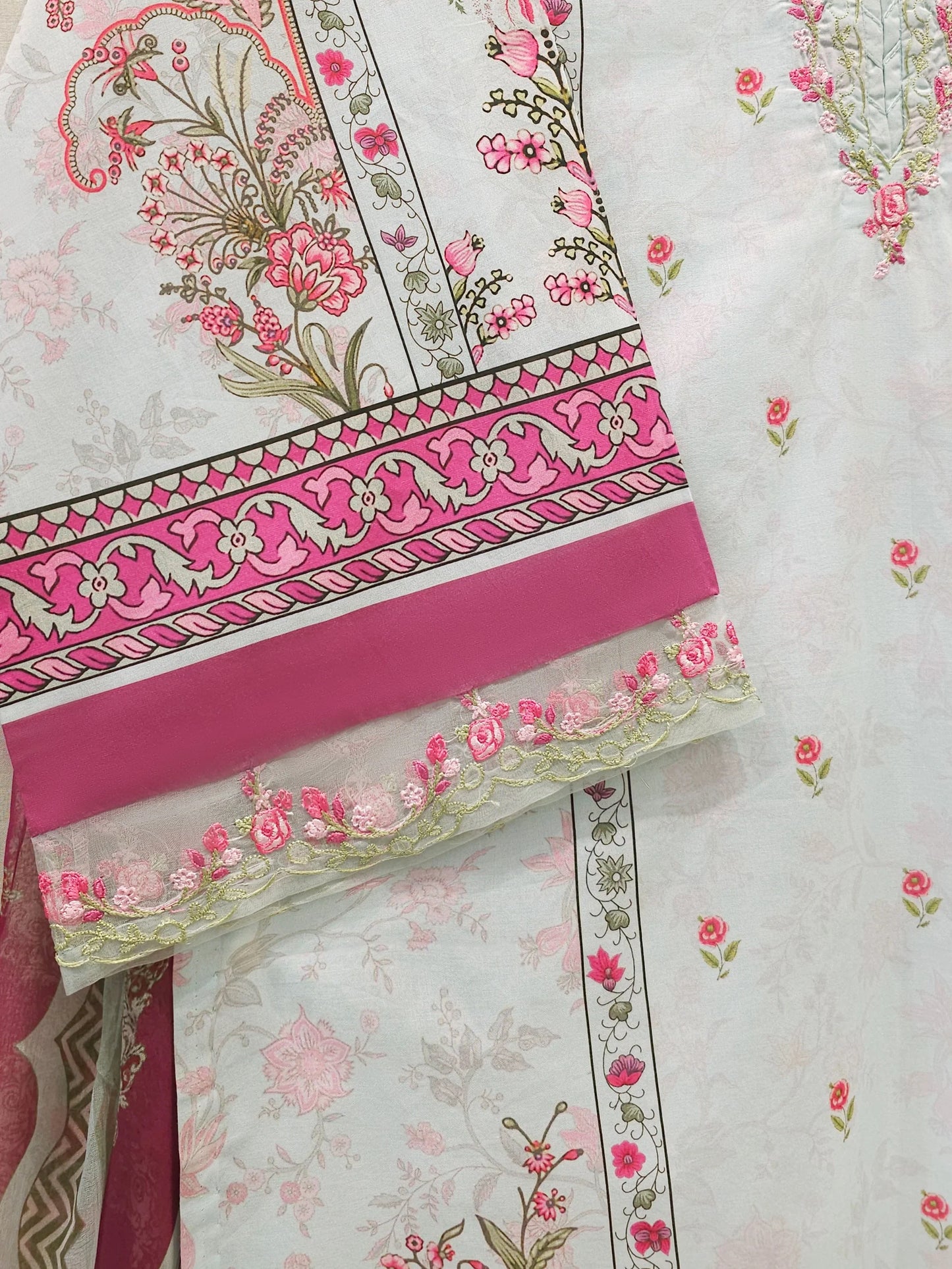 2 Piece - Digital Printed Lawn Suit S112179