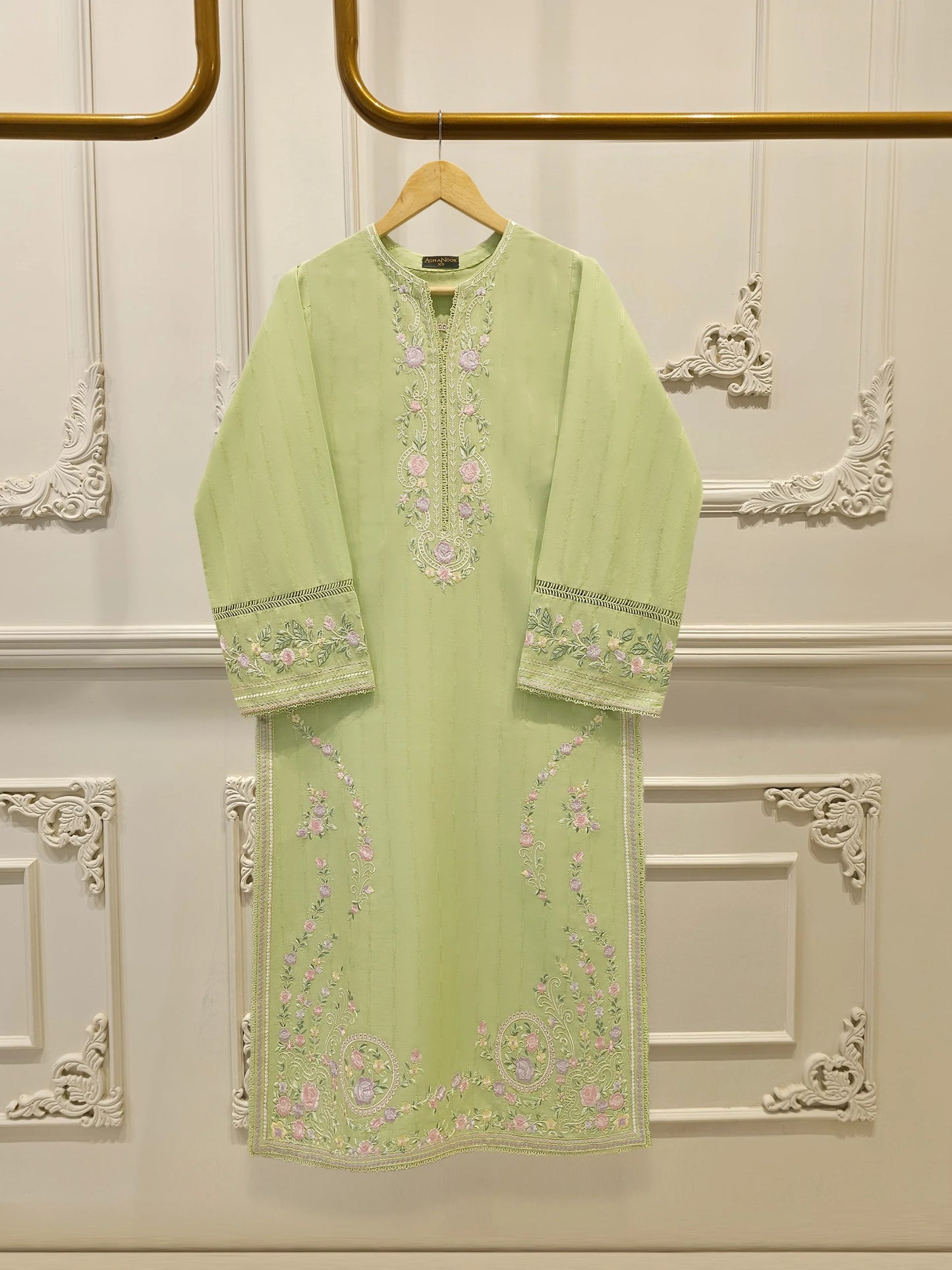 2 Piece - Embroidered jacquard Suit S112214