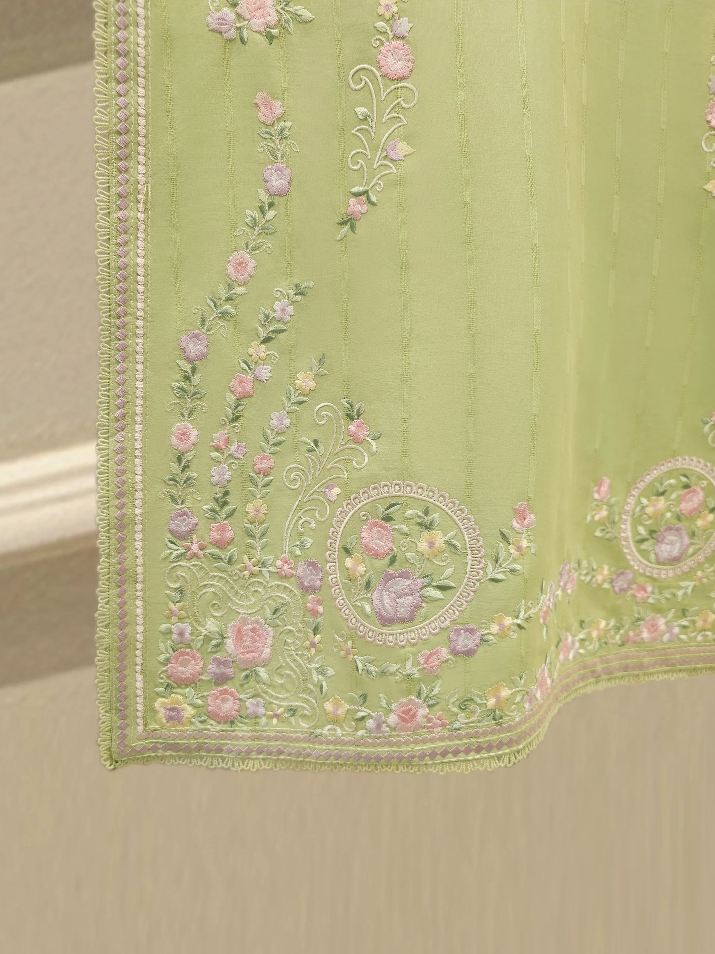 2 Piece - Embroidered jacquard Suit S112214